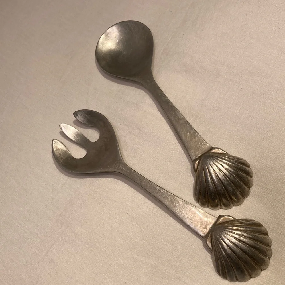 Vintage Mariposa serving set seashells handle aluminum